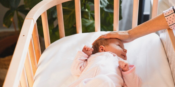 keep your baby sleep routine while over Christmas