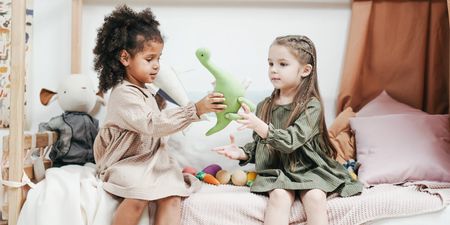 This psychotherapist says we shouldn’t be teaching kids to share