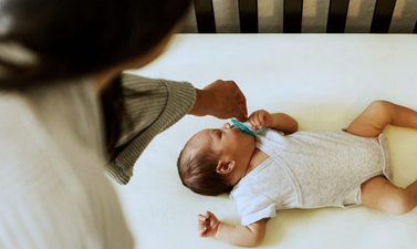 New sleep safety guidelines: “No co-sleeping at all”