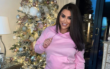 Lauren Goodger says she is “on road of recovery” in update to fans