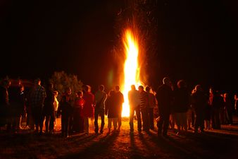 Public urged to report bonfires stockpiles ahead of Halloween