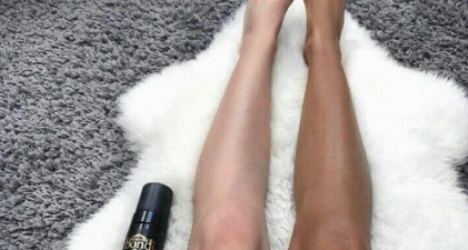 This simple hack will make your fake tan last WAY longer over Christmas