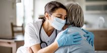 Nurses slam decision to remove facemasks in healthcare settings