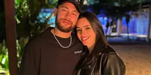 Footballer Neymar issues public apology after cheating on his pregnant girlfriend