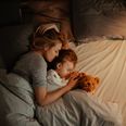 Fading: The expert’s technique to get your child to sleep in their own bed