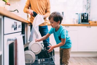 Mum backed by hundreds of parents after family slam her unique parenting style as ‘inappropriate’