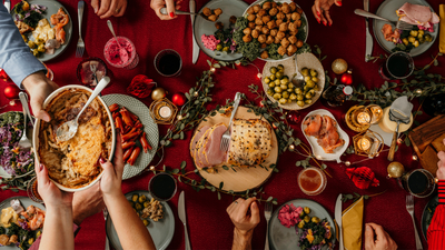 Woman shares clever hack to keep Christmas Dinner warm