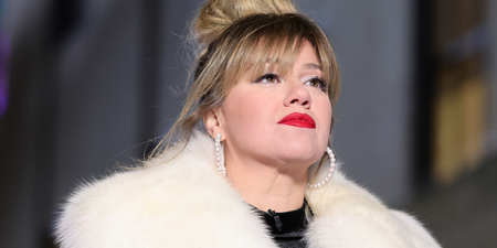 Kelly Clarkson doesn’t let her kids use social media in her house