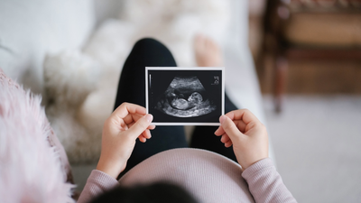 Expectant mum shocked after she loses job a day after announcing pregnancy