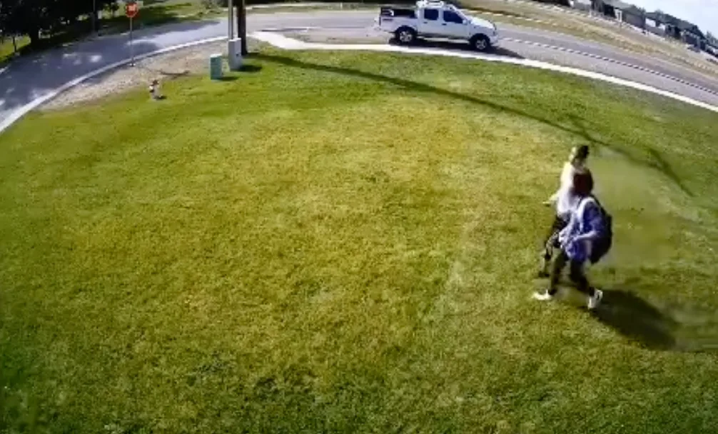 Man shares no-nonsense method to stop ‘disrespectful’ people walking across his lawn