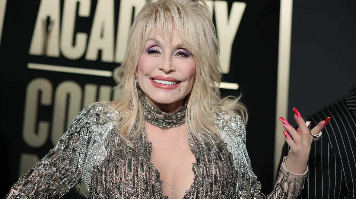 Dolly Parton's husband of nearly 60 years Carl Dean dies aged 82 - HerFamily